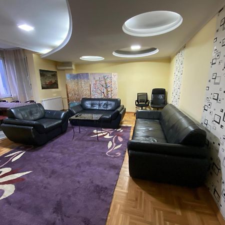 Hakuna Matata Skopje Extérieur photo